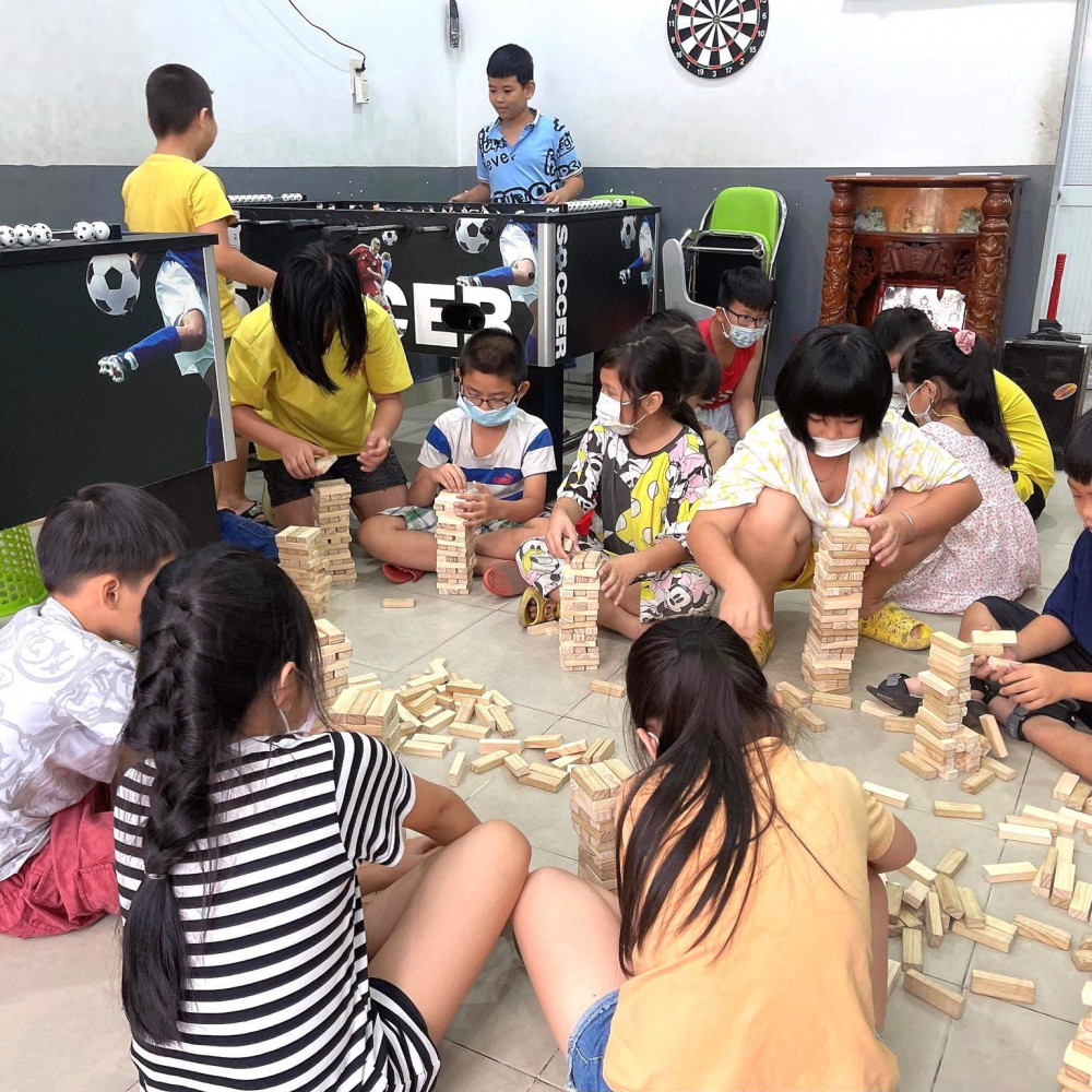 Cách chơi rút gỗ - 2 sản phẩm đồ chơi rút gỗ an toàn sáng tạo cho trẻ